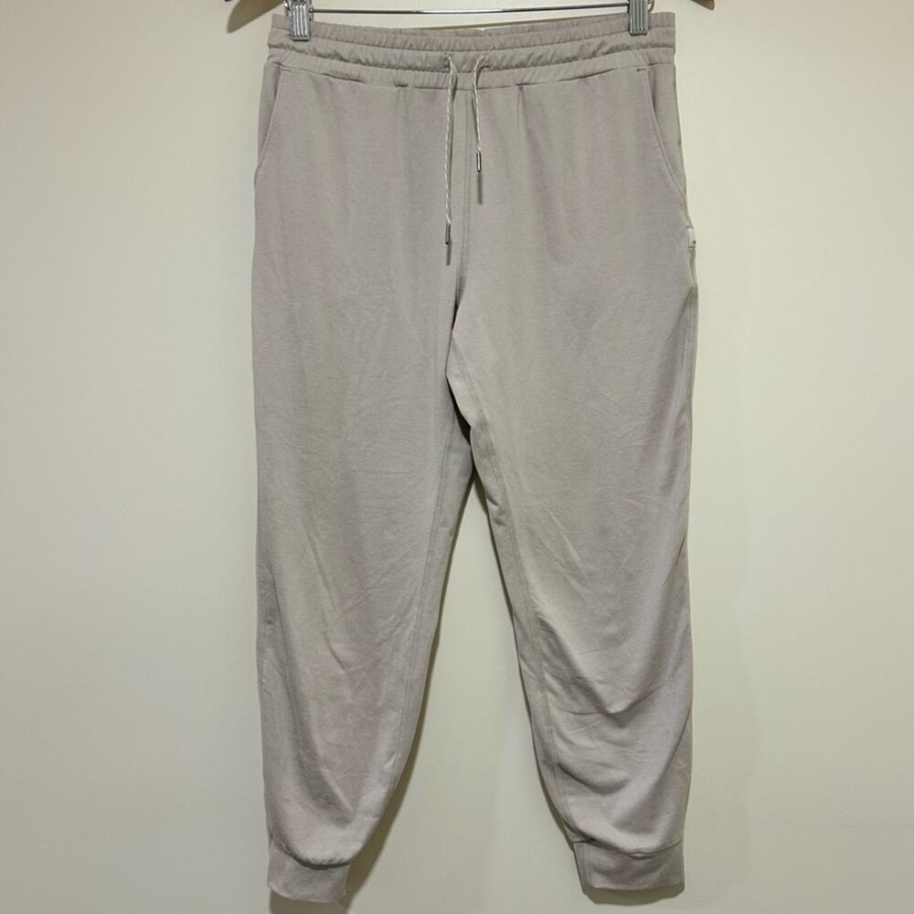Vuori Women's Performance Jogger Light Mauve Size Small